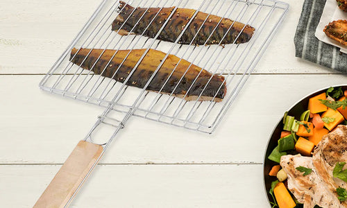 Kitchen Square Roaster Grill Barbecue Grill with Wooden Handle