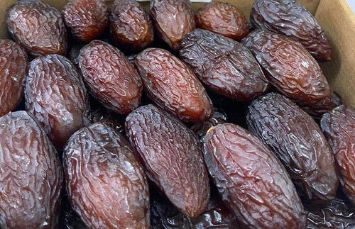 Medjool Raisin Organic Premium Jumbo Medjool Dates-Khajoor – GreenDNA® India