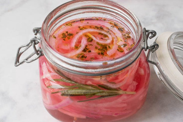 Organic Herbed & Red Onion Pickle In Vinegar *