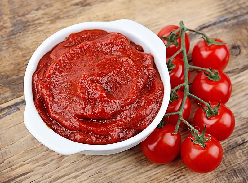 رب گوجه فرنگی 250 گرمی چی چی لاس با طعم و رنگ طبیعی، مناسب برای استفاده در انواع غذاهاست. کیفیت بالا و بسته بندی مناسب آن را به گزینهای محبوب تبدیل کرده است.