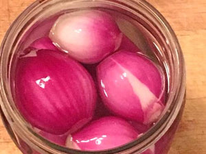 Organic Red Onion Pickle In Vinegar *