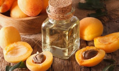 Organic Himalayan Bitter Apricot Oil (cold pressed)*
