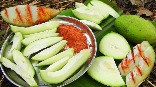 Organic Raw Mango Sliced With Skin